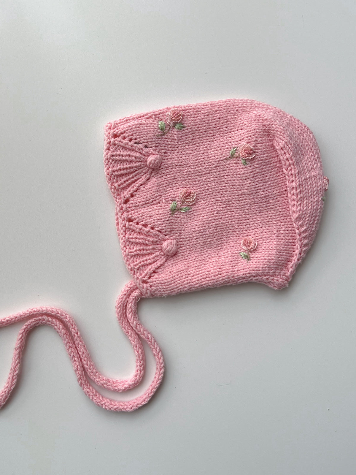 Căciuliță cu broderie manuală