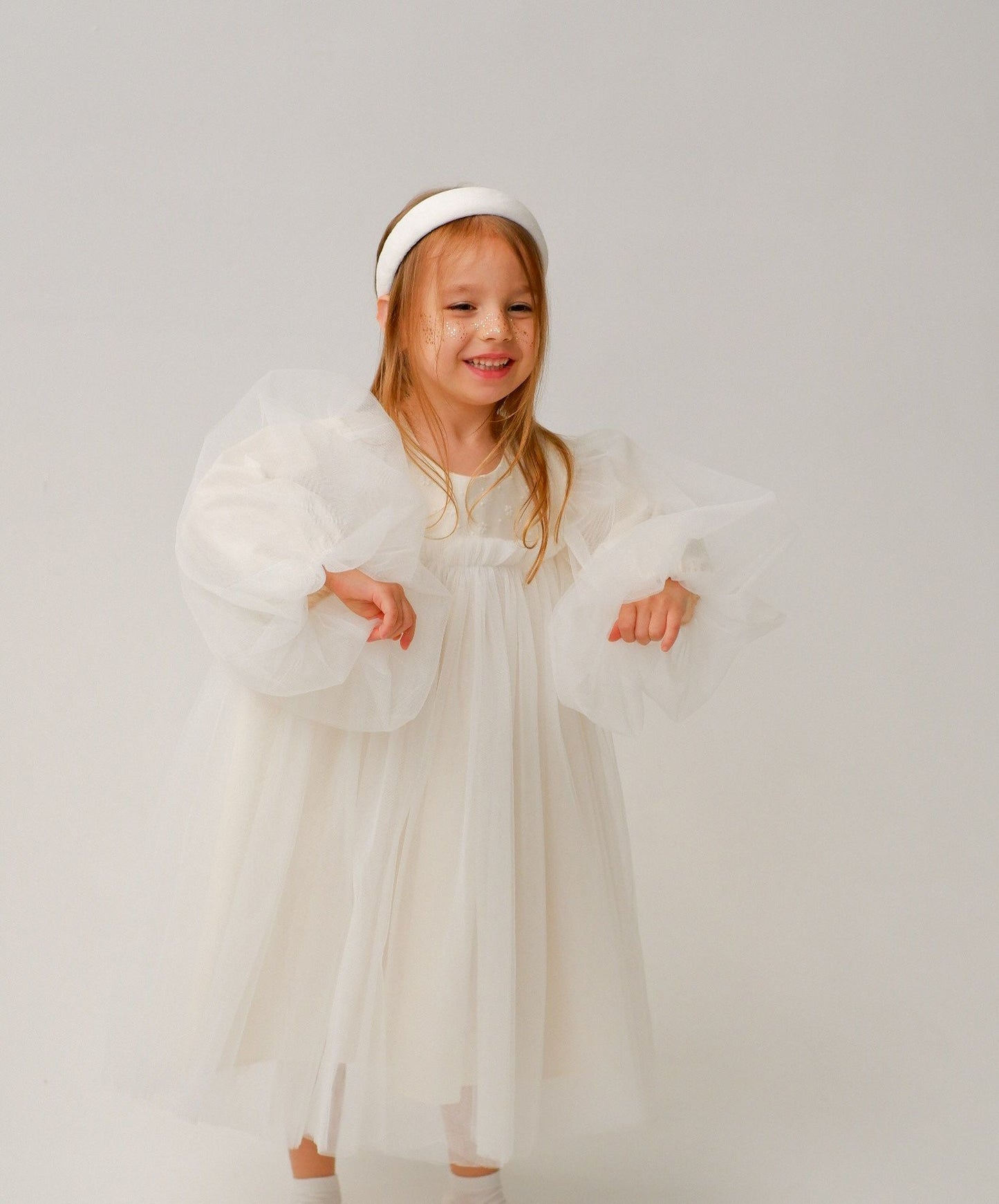 Rochița Amely – Ivory
