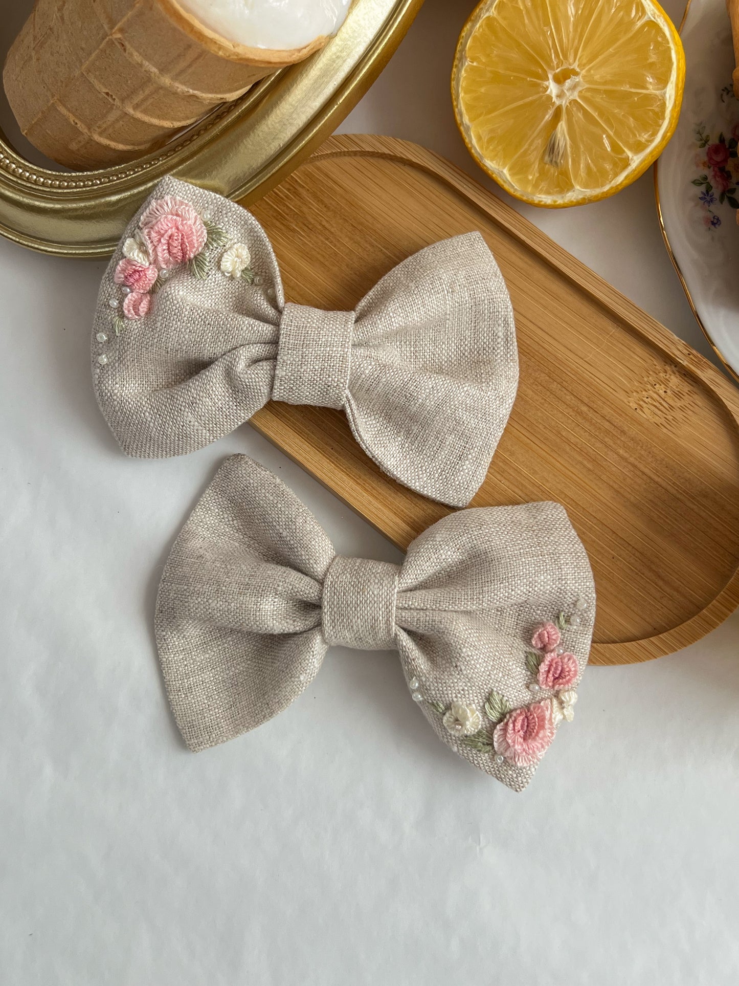 Funde Florale Brodate — Gri Argintiu