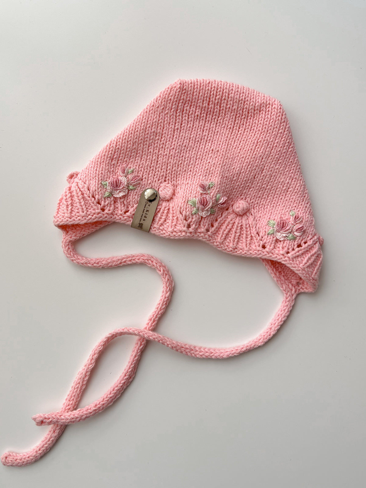 Căciuliță cu broderie manuală