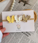 Bentiță pe elastic – Fluturi crochet