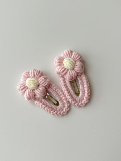 Clame croșetate - floricele pastelate