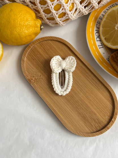 Agrafă 🎀 Fundiță Mică Croșetată – 5 Culori Vesele