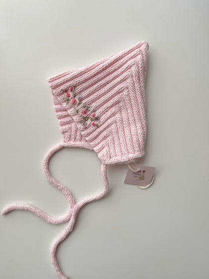 Căciuliță elf cu broderie manuală
