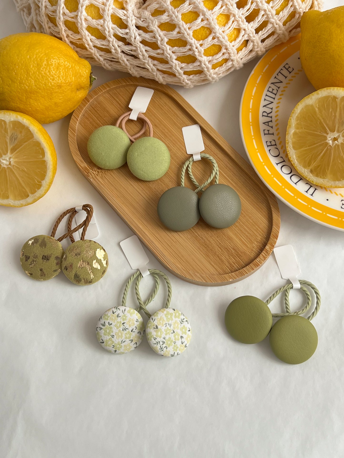 Elastice Button Garden