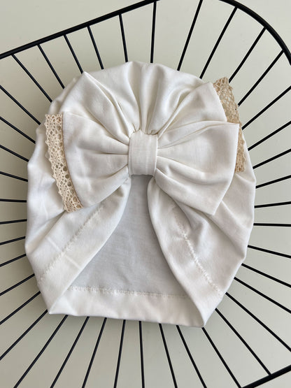 Turban cu fundiță și dantelă