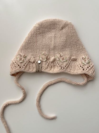 Căciuliță cu broderie manuală