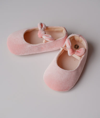 Pantofiori roz cu fundite delicate 12-18 luni
