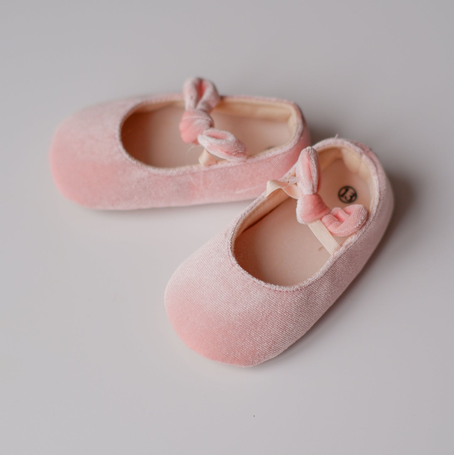 Pantofiori roz cu fundite delicate 12-18 luni