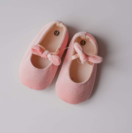 Pantofiori roz cu fundite delicate 12-18 luni