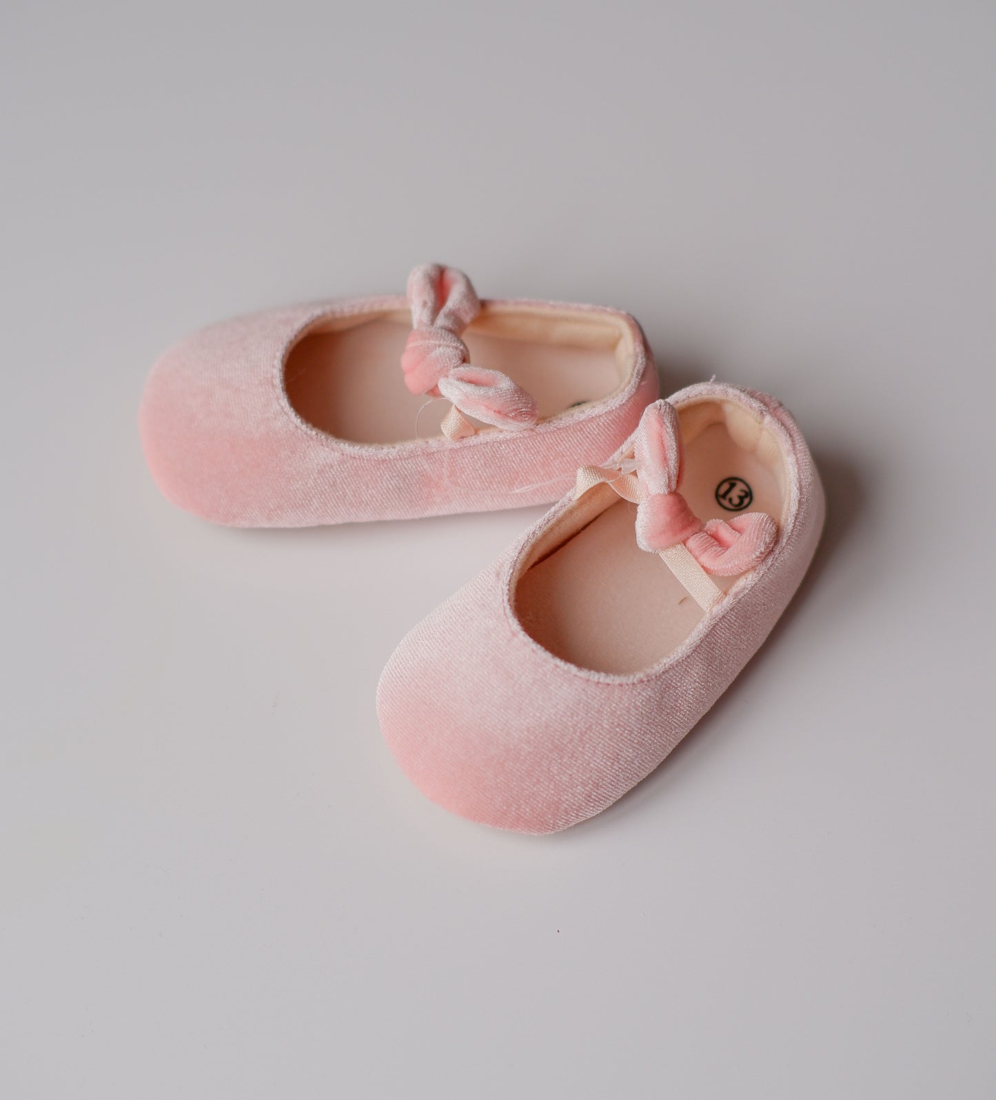 Pantofiori roz cu fundite delicate 12-18 luni