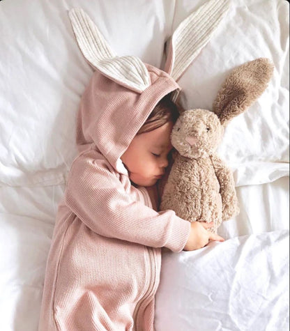 Salopeta pudra - Bunny din bumbac 95% pentru bebelusi