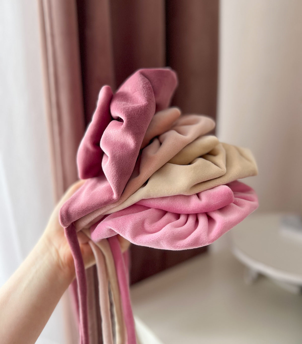 Turban din velur cu fundiță