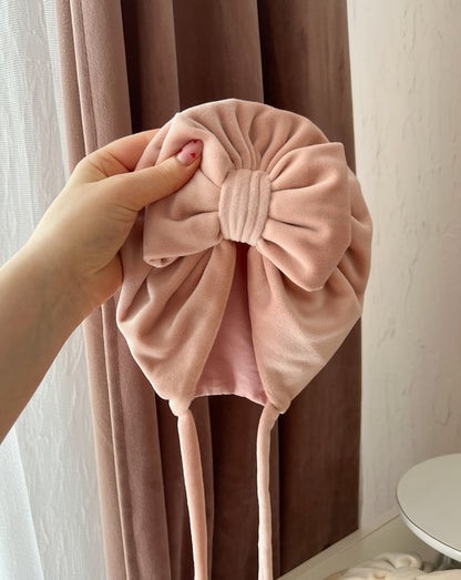 Turban din velur cu fundiță