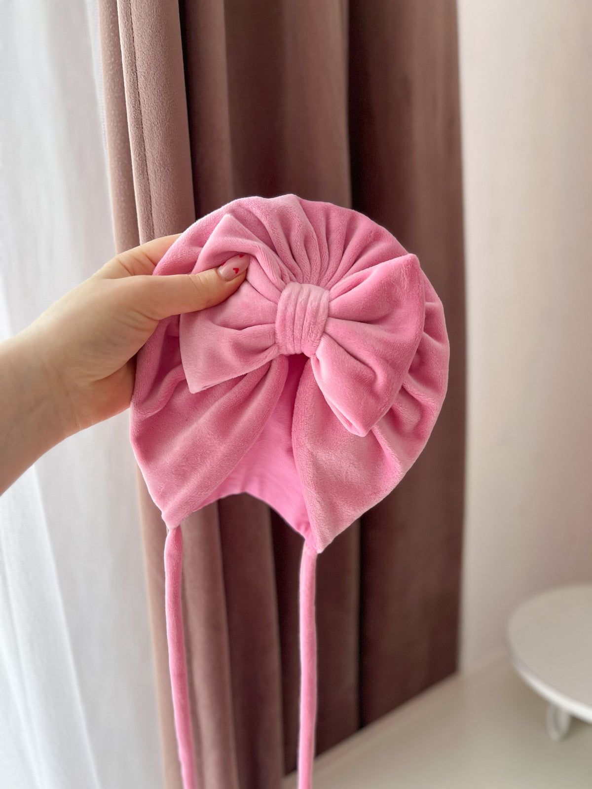 Turban din velur cu fundiță