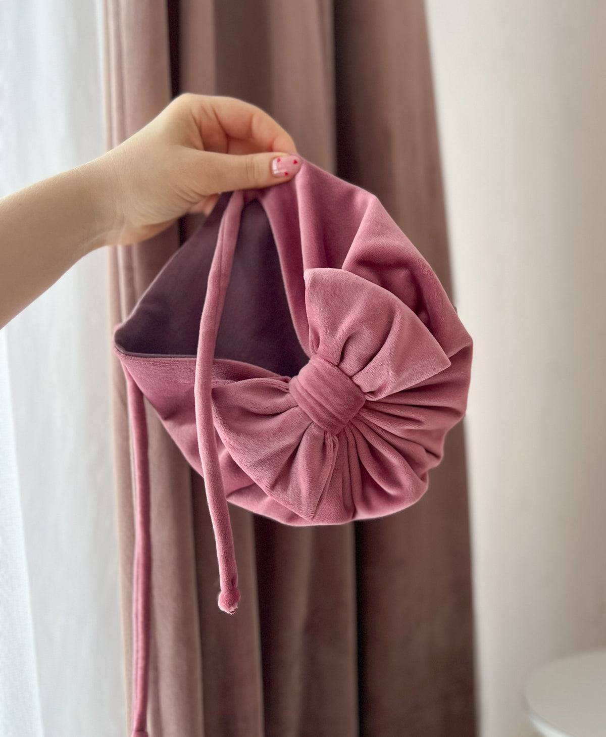 Turban din velur cu fundiță