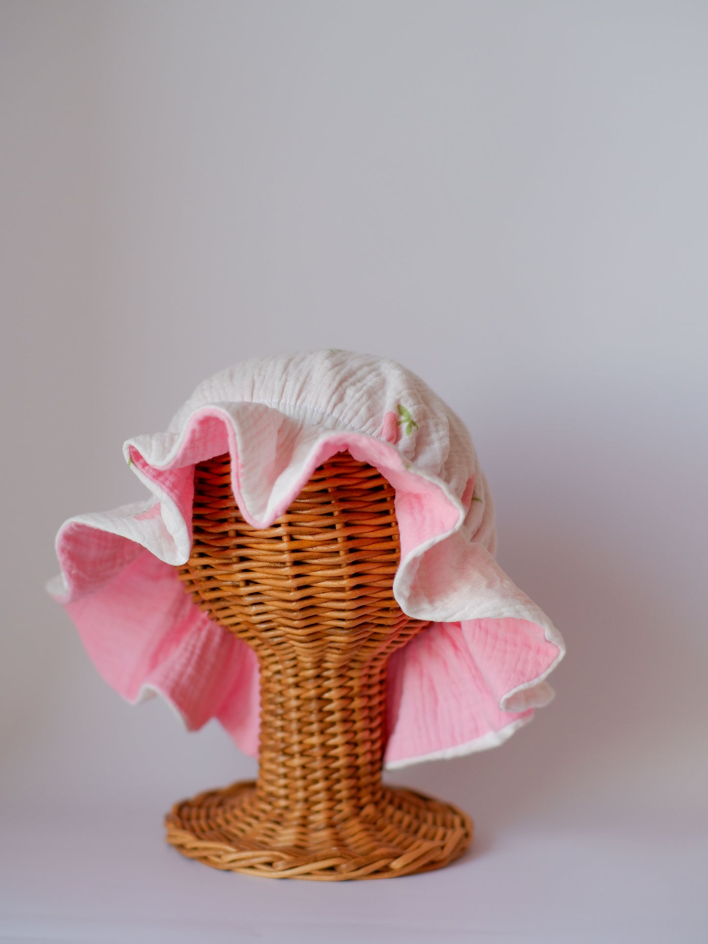 Pălărie "Tulip Petals"