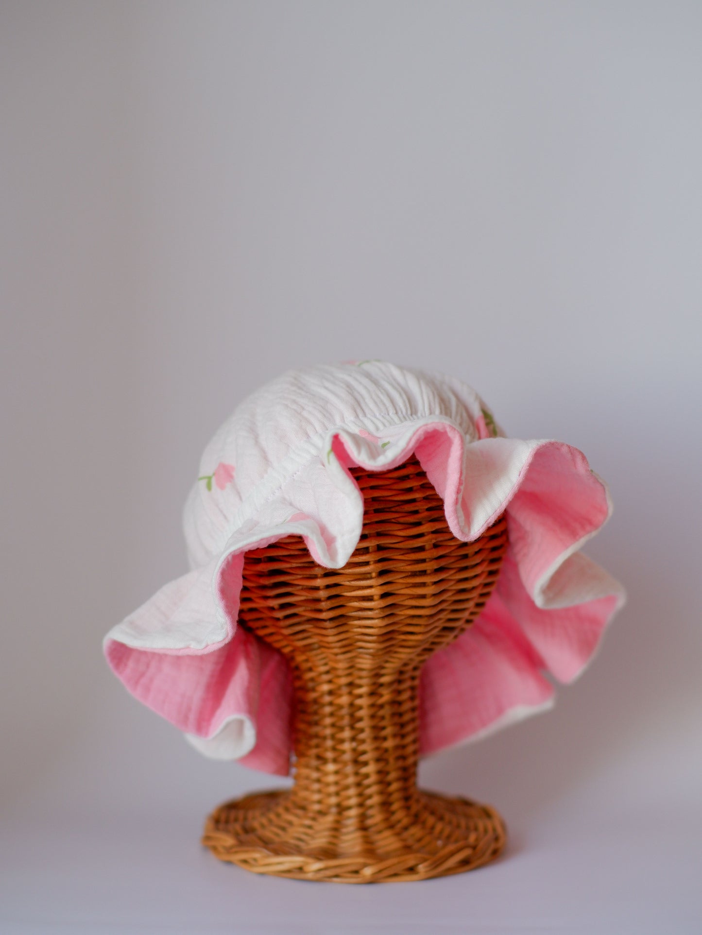 Pălărie "Tulip Petals"