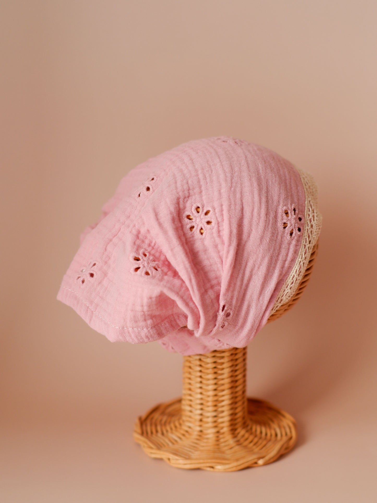 Batista "Blush Petals"
