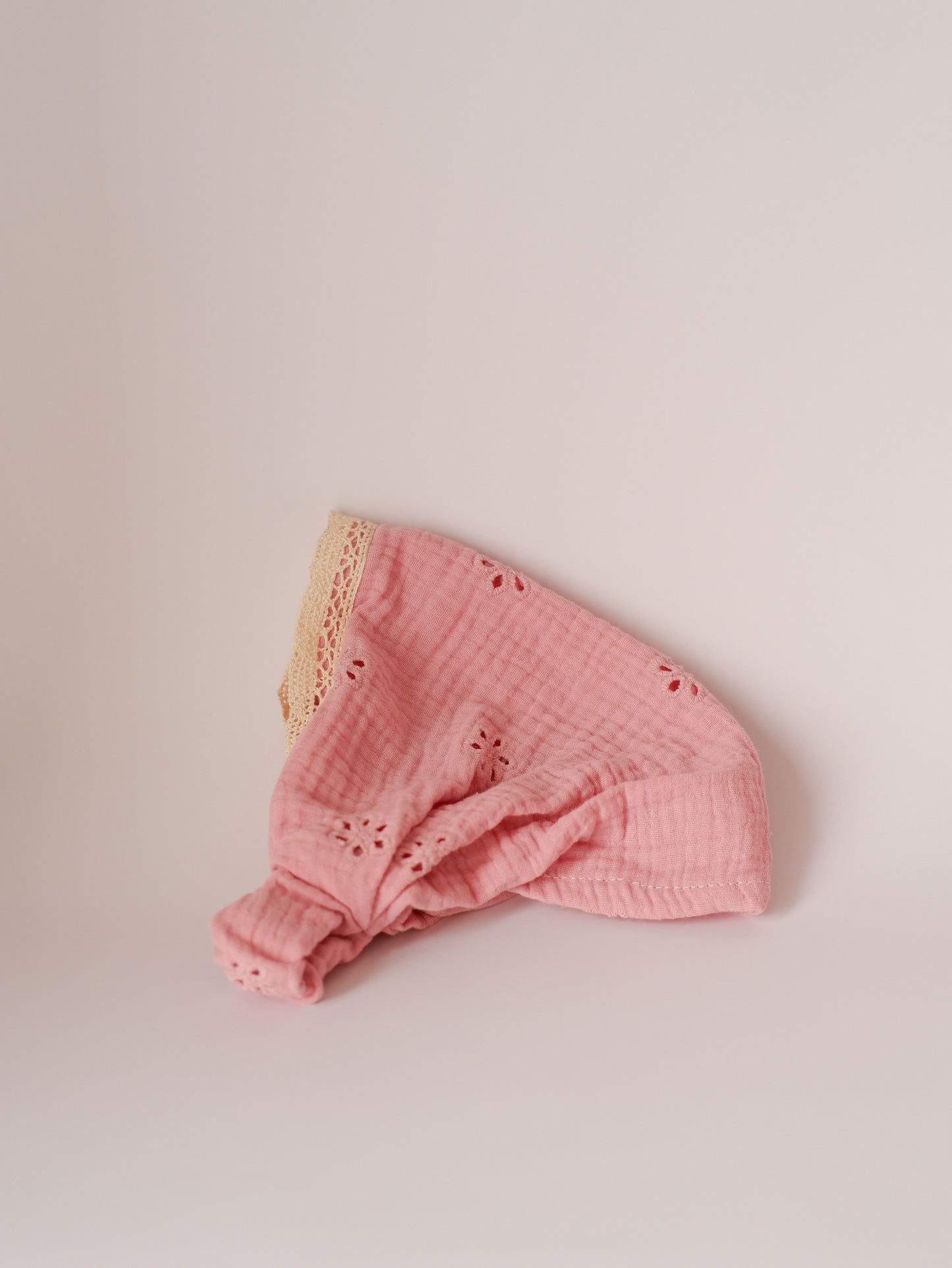 Batista "Blush Petals"