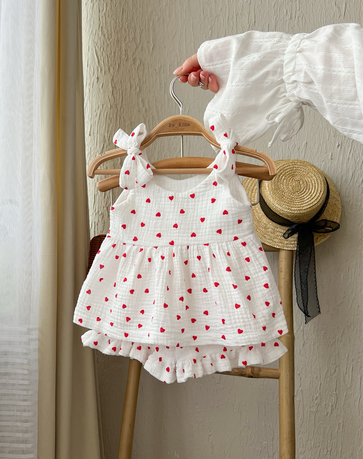 Costum – Red Hearts