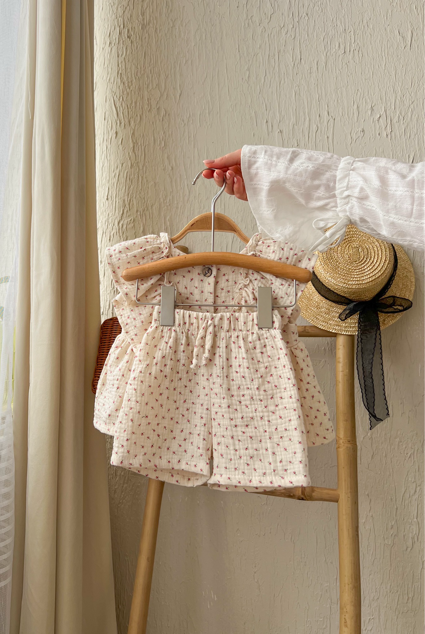 Costum – Vintage Meadow