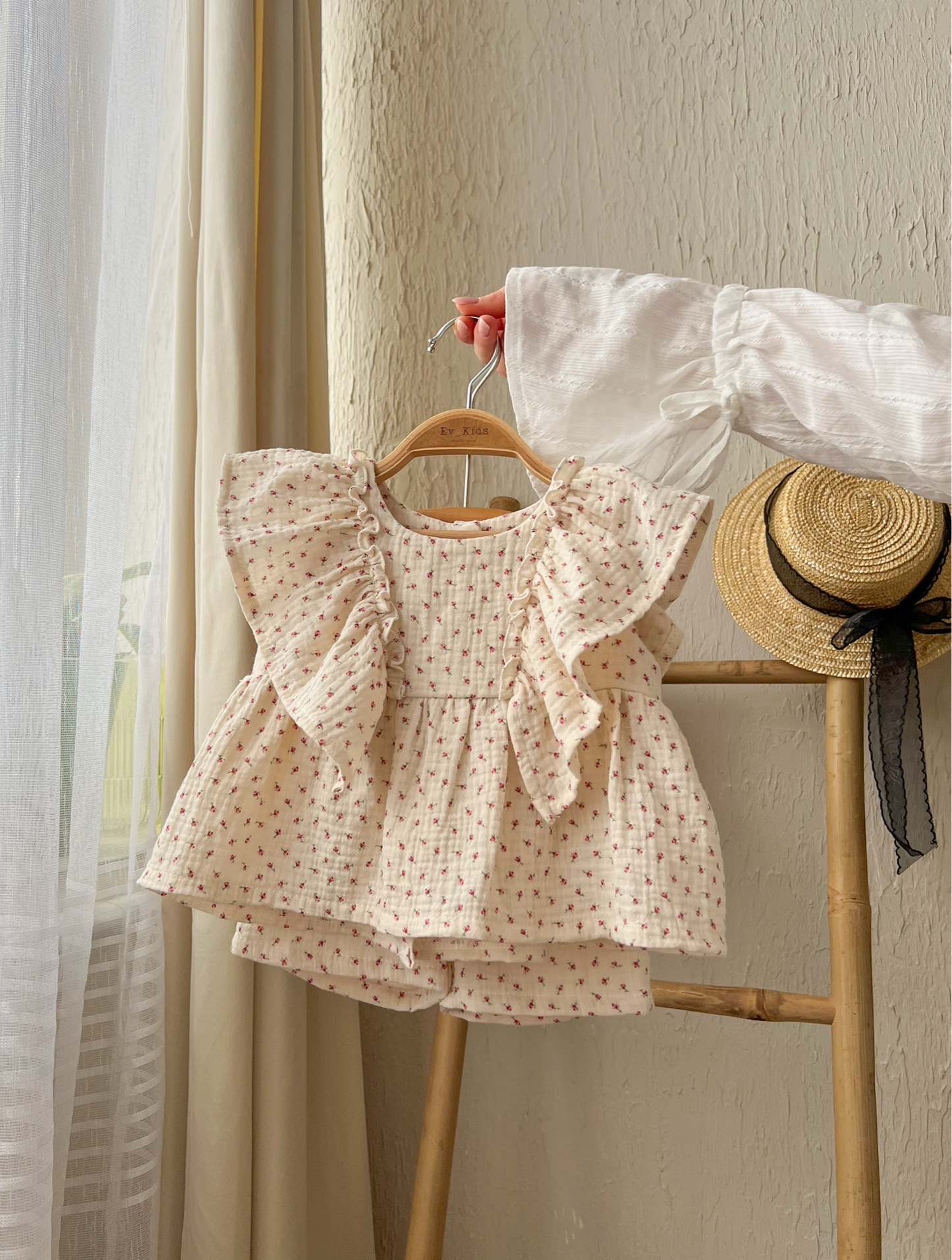 Costum – Vintage Meadow