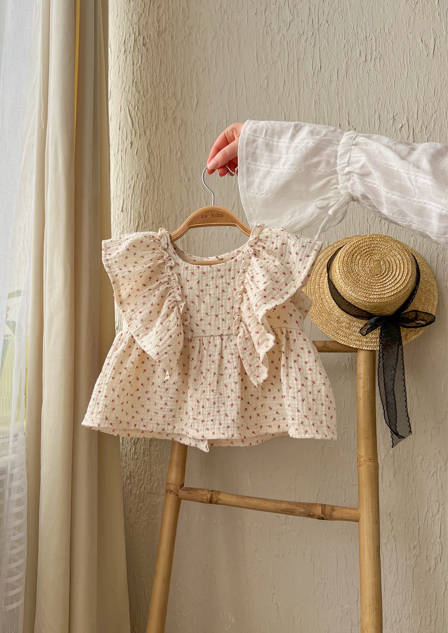 Costum – Vintage Meadow