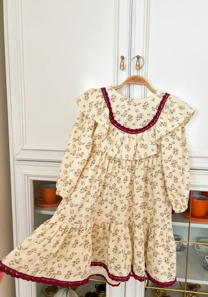 Rochiță – Rosewood