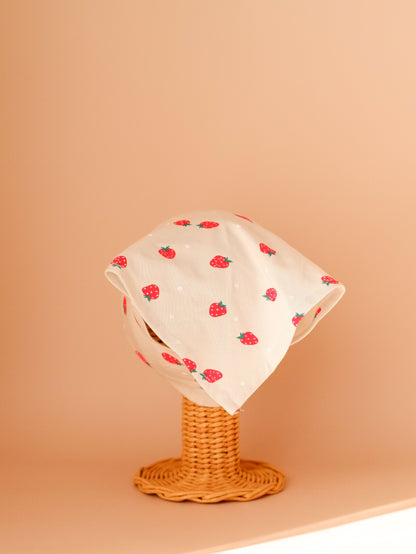 Batistă în colț – Strawberry Cream