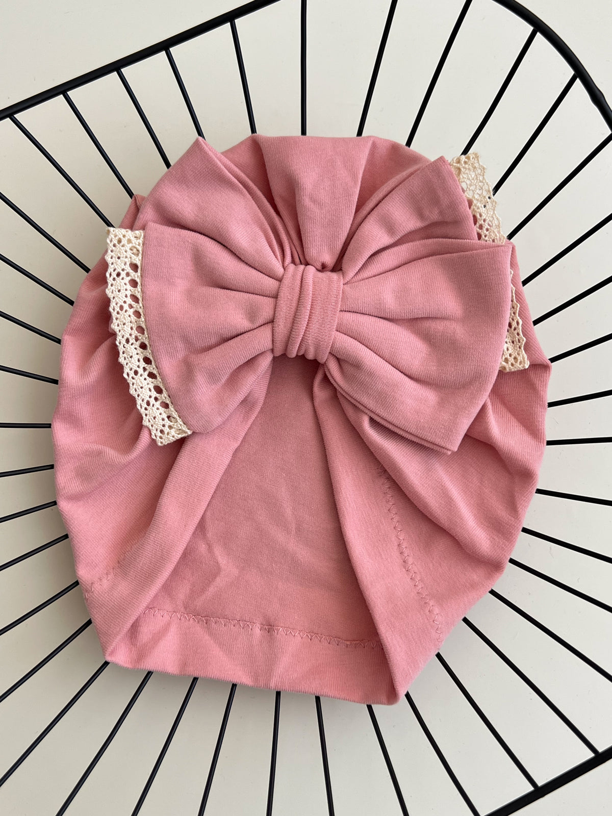 Turban cu fundiță și dantelă