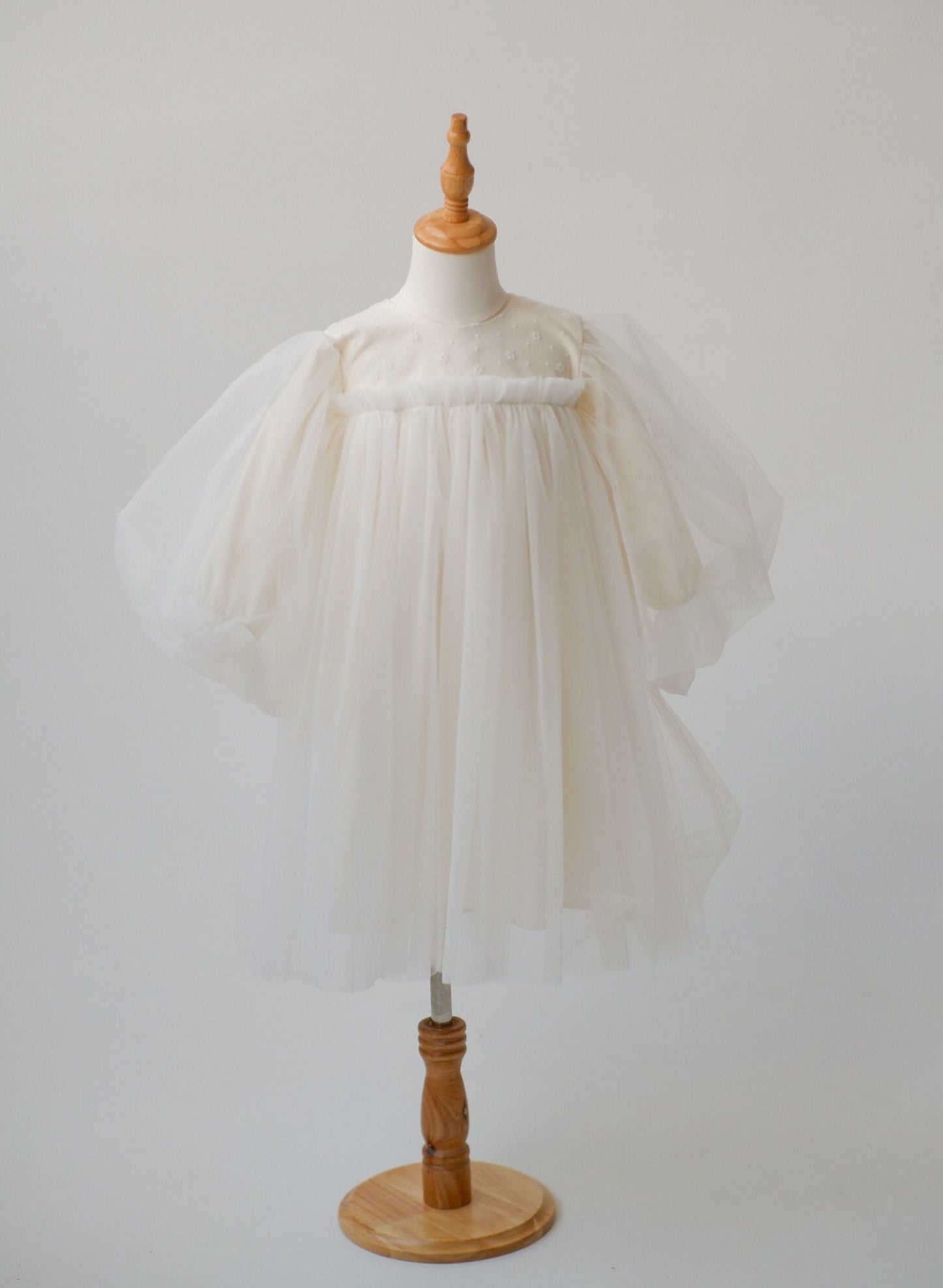 Rochița Amely – Ivory