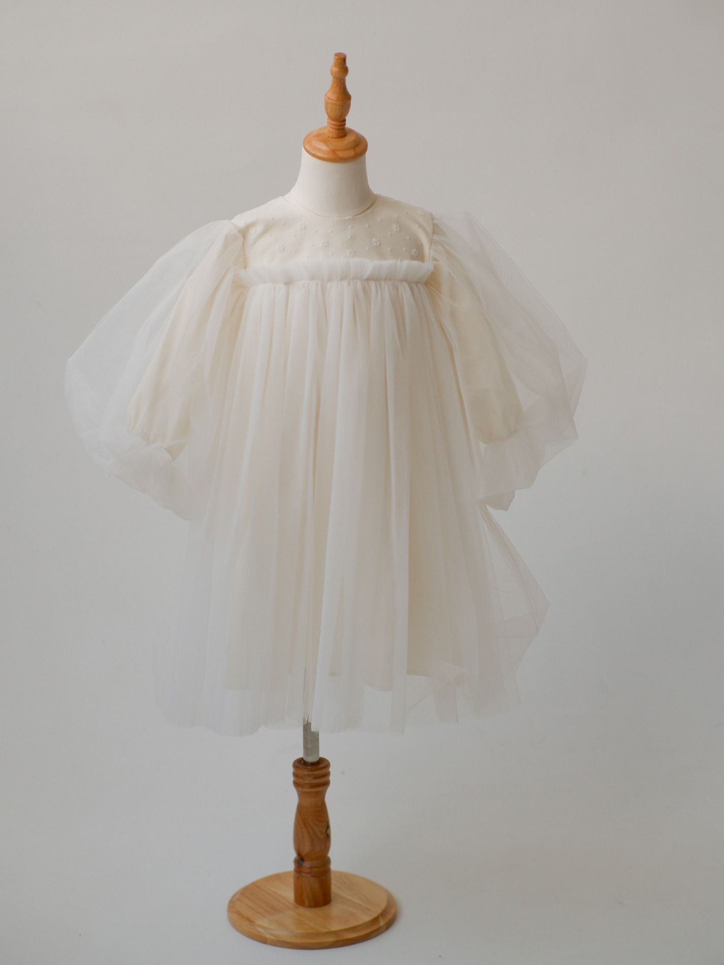 Rochița Amely – Ivory