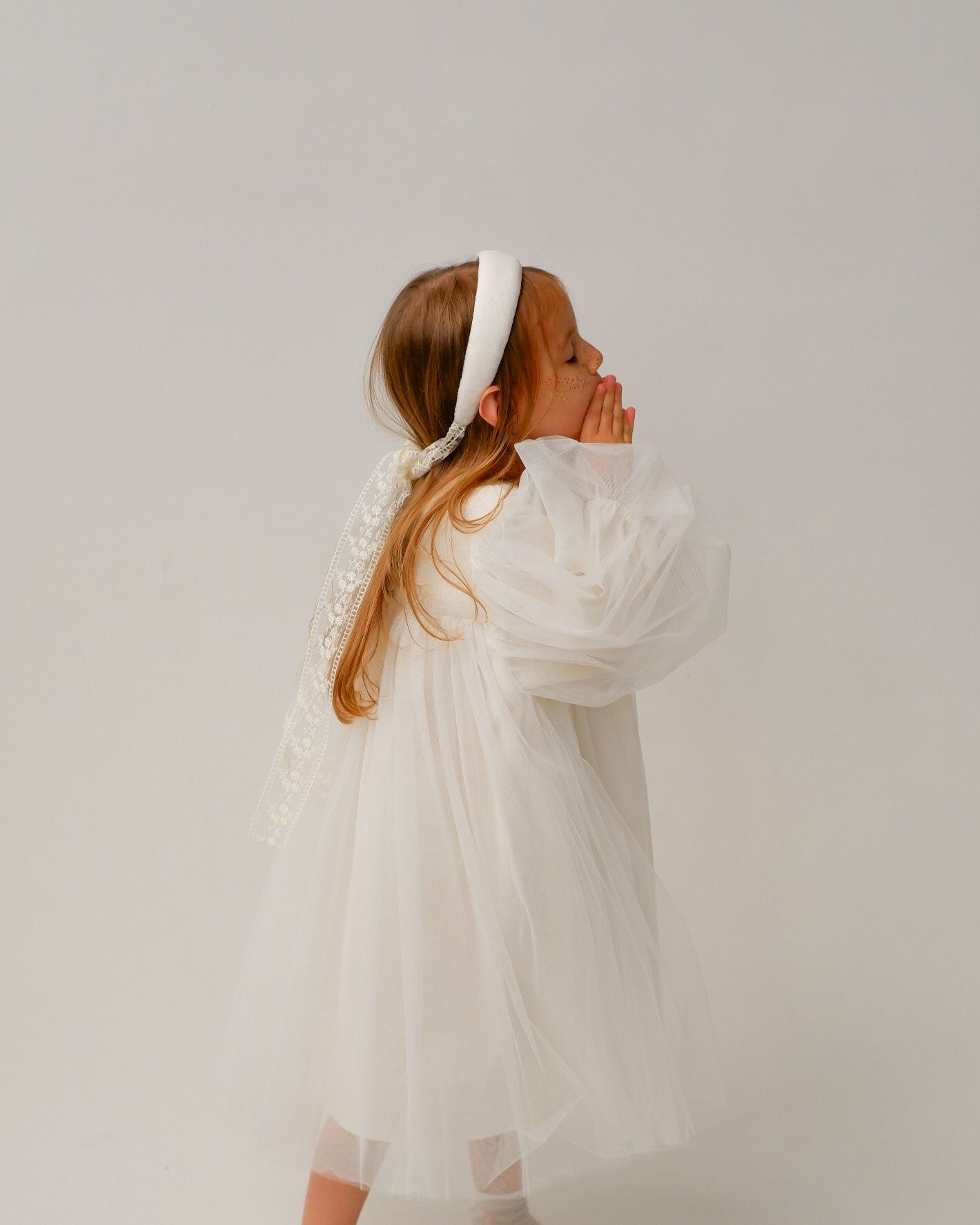 Rochița Amely – Ivory