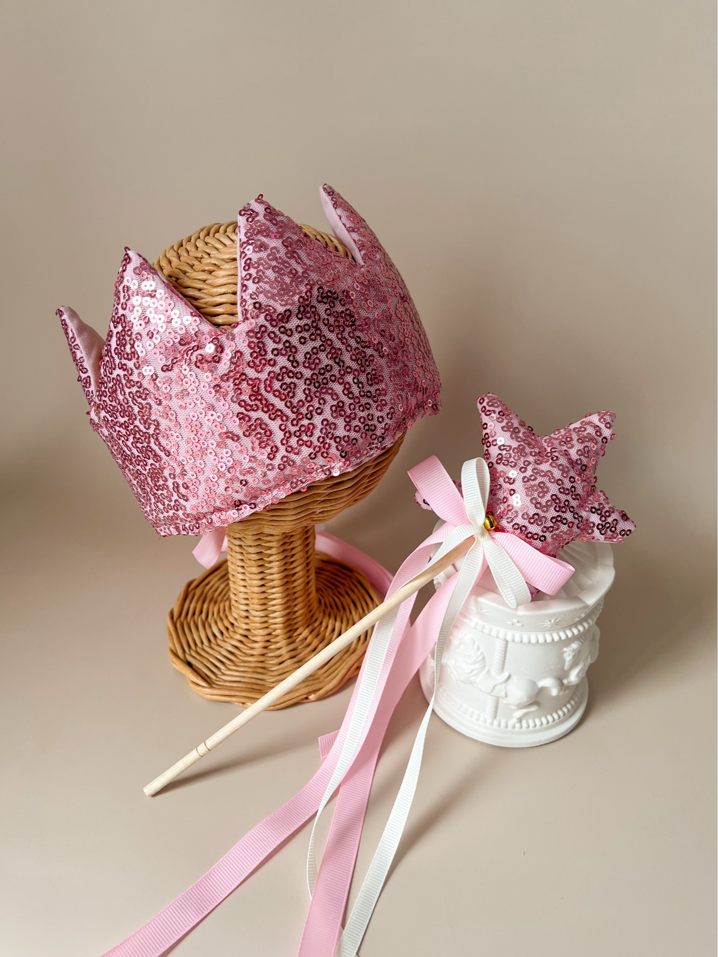 Set aniversar – Coroniță & Baghetă Pink Star