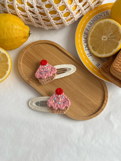 Agrafă 🍒 Cupcake cu Vișina