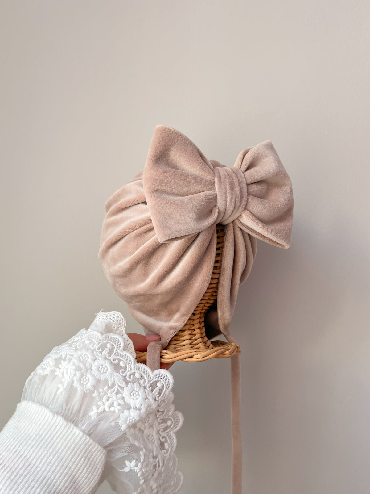 Turban din velur cu fundiță