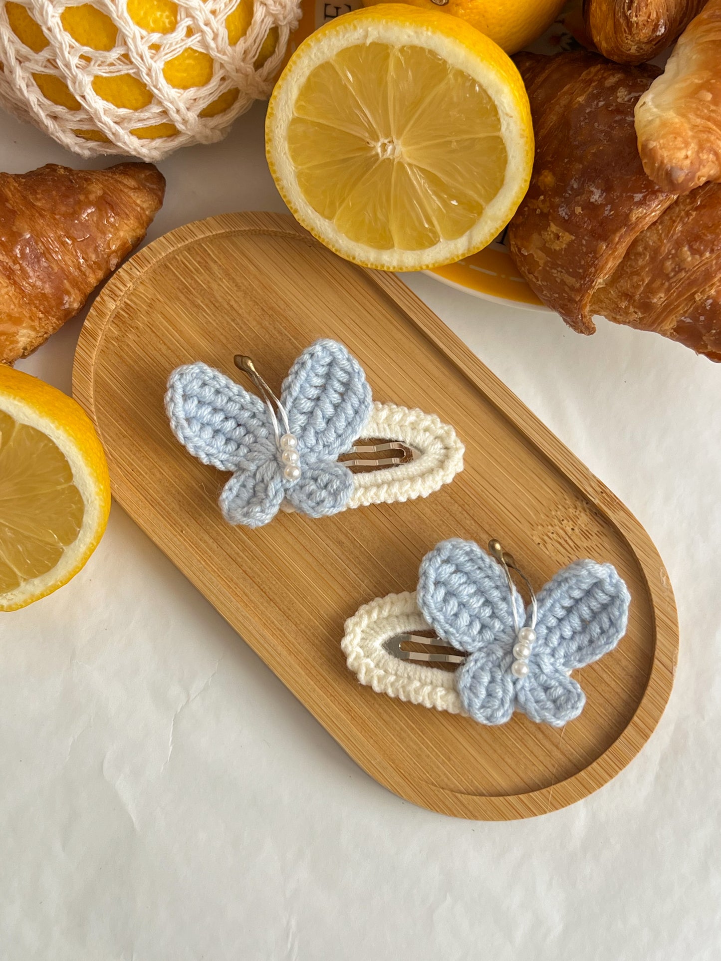 Agrafe Croșetate Butterfly – Bleu & Alb
