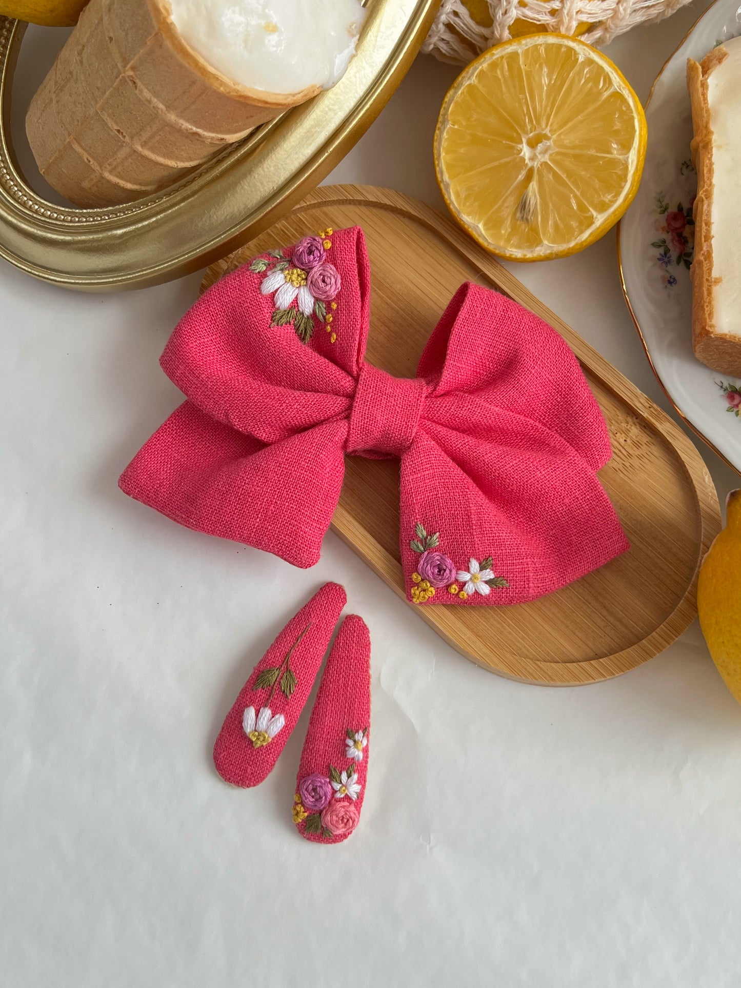 Set Fundă & Clame Floral — Fucsia