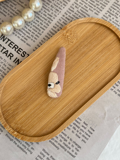 Clamă brodată «Bunny»