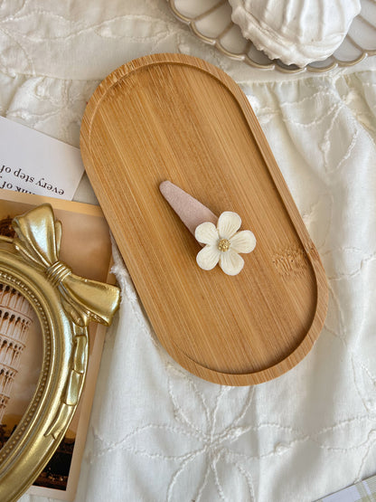 Agrafe — Clay Petal