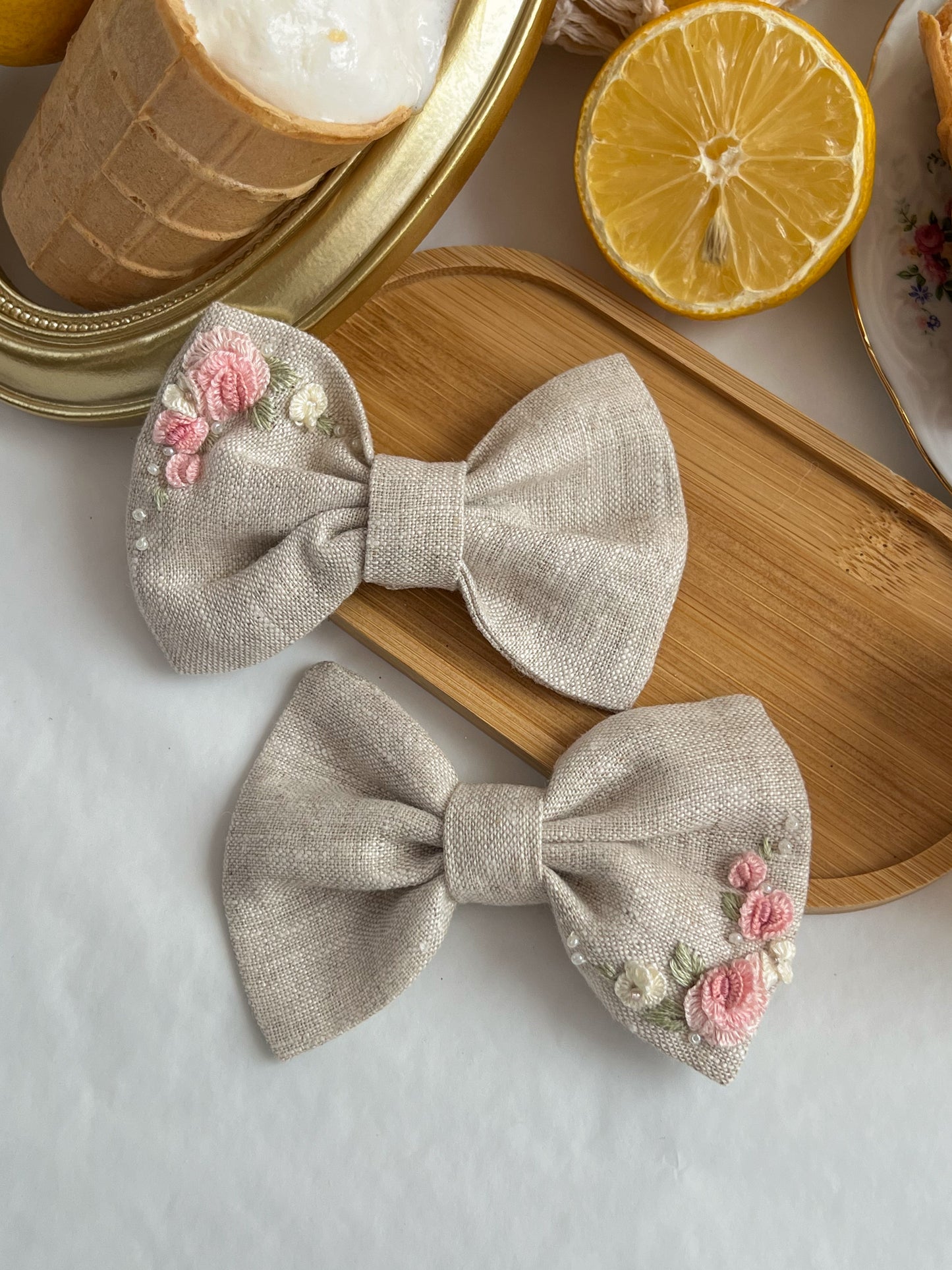 Funde Florale Brodate — Gri Argintiu