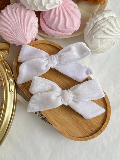 Clama Mica cu Fundita - White Velvet
