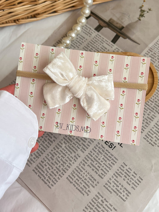 Bentiță pe elastic “Silk Pearl”