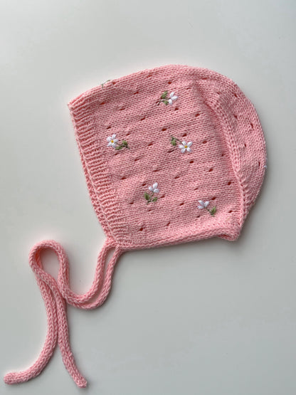 Căciuliță cu broderie manuală