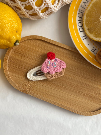 Agrafă 🍒 Cupcake cu Vișina