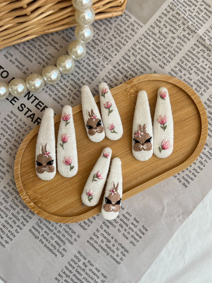 Clamă brodată «Bunny & Bloom»