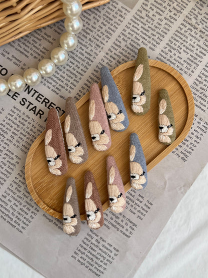 Clamă brodată «Bunny»