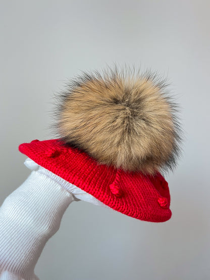 Bereta cu pompon natural