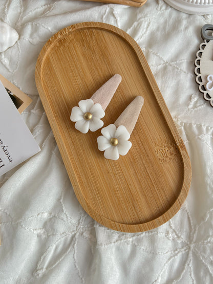 Agrafe — Clay Blossom